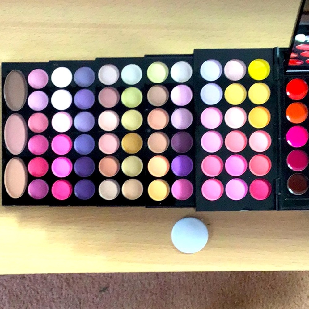 Shany makeup kit